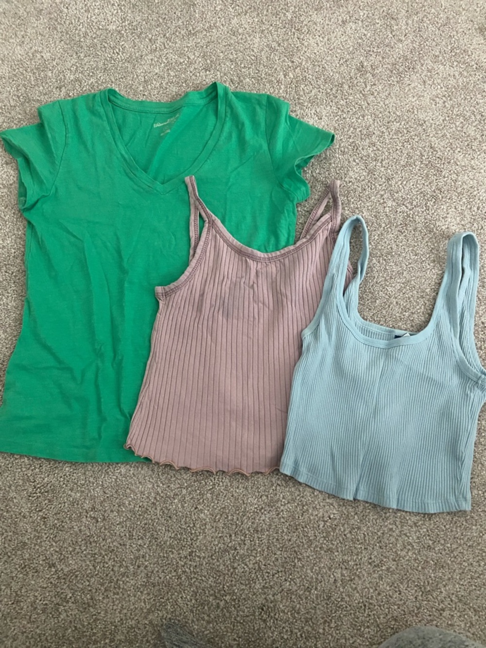 BUNDLE! Green V-Neck Tee & 3 Ribbed Tank Tops - Mauve, Light Blue, sage 🩵🤍💚💜